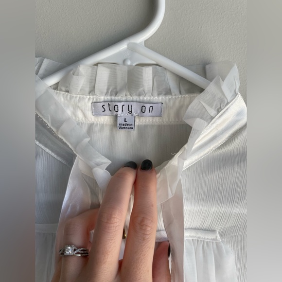 Story on button down lace bib long sleeve shirt - Picture 5 of 10